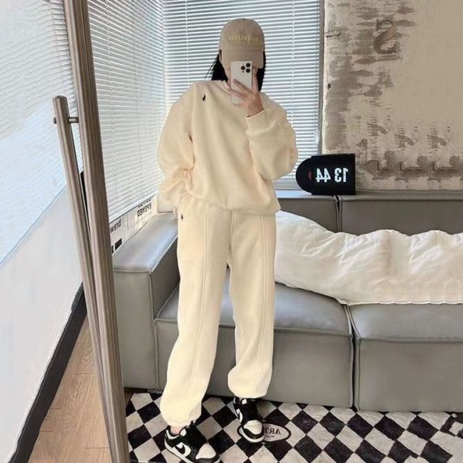 Solid Color Embroidered Tracksuit - Black/White - Image 4